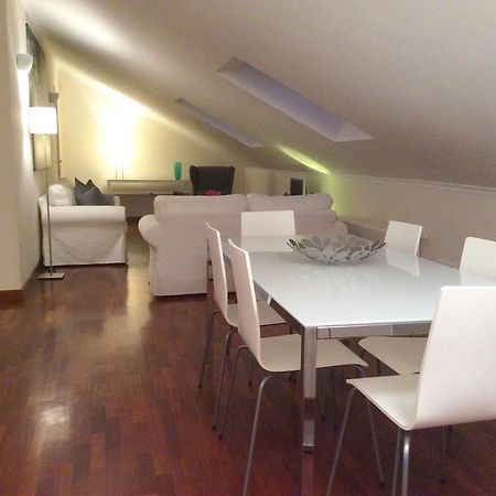 Apartment La Mansarda Alba  Zimmer foto
